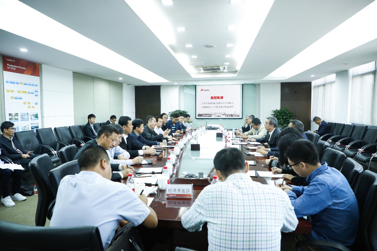 林毅夫先生来华孚调研 称赞华孚发展战略非常清晰