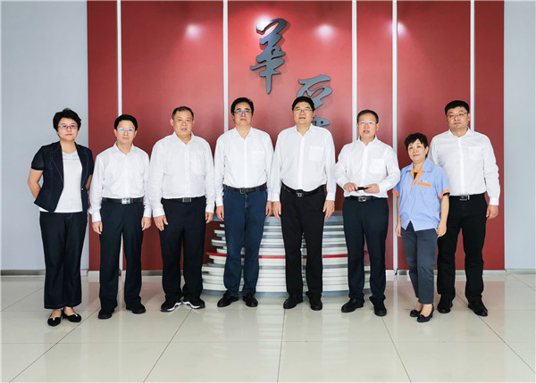 淮北市市长戴启远率队到越南华孚调研