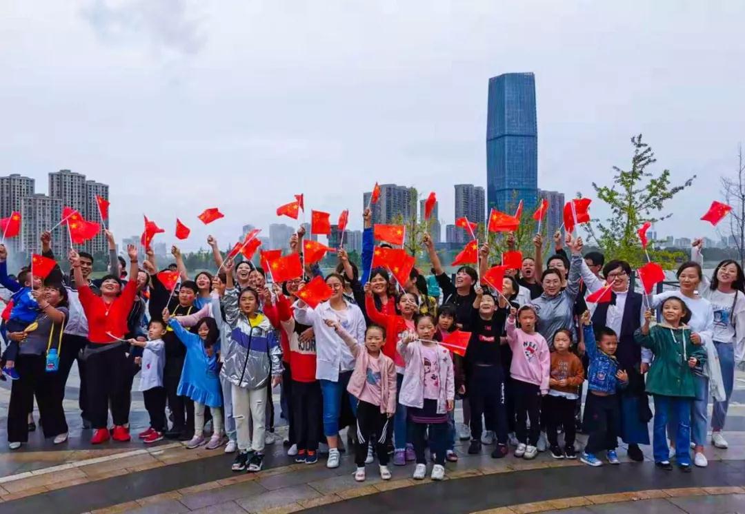 华孚员工参与系列活动庆祝建国70周年