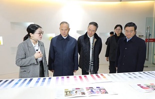 阿克苏党政代表团莅临华孚考察